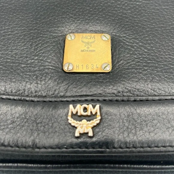 Preloved MCM Vintage Black Crossbody Bag w/ Adjustable Strap - Picture 5 of 15